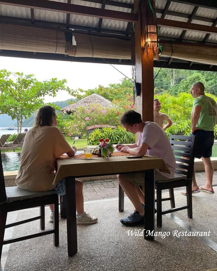 Cocotinos Lembeh A Boutique Dive Lodge Bitung Ngoại thất bức ảnh